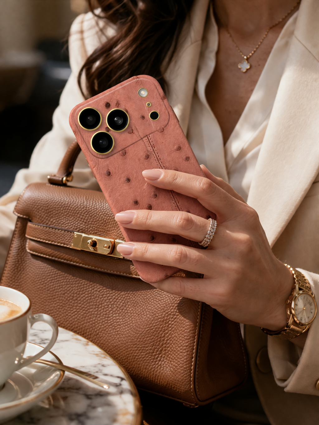 IPHONE 17 PRO OSTRICH PINK LEATHER EDITION