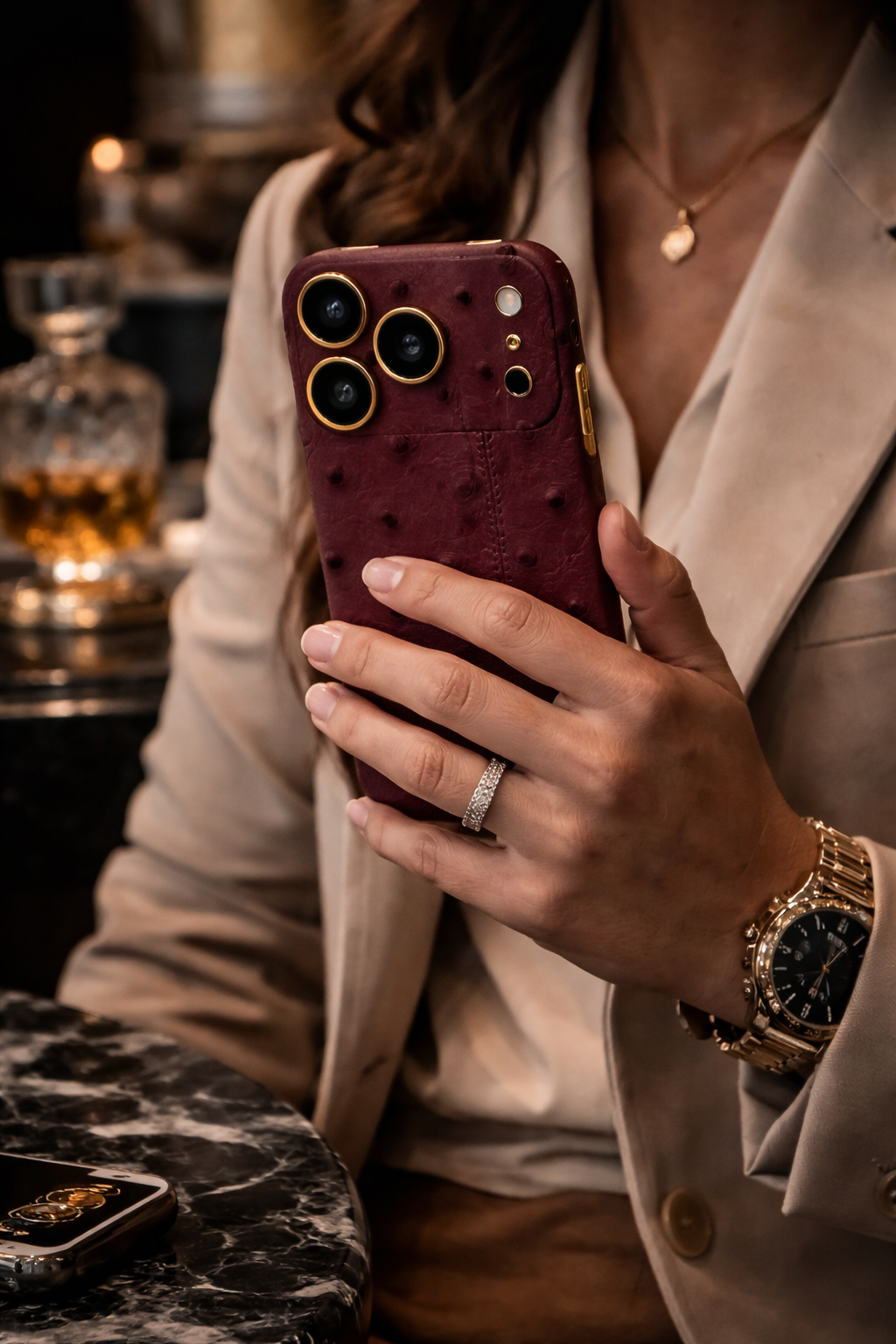 IPHONE 17 PRO MAX OSTRICH BERRY LEATHER EDITION