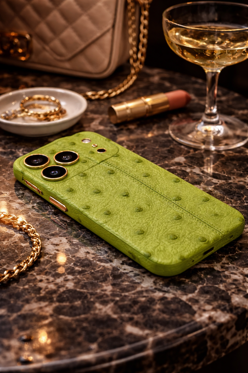 IPHONE 17 PRO MAX OSTRICH GREEN LEATHER EDITION