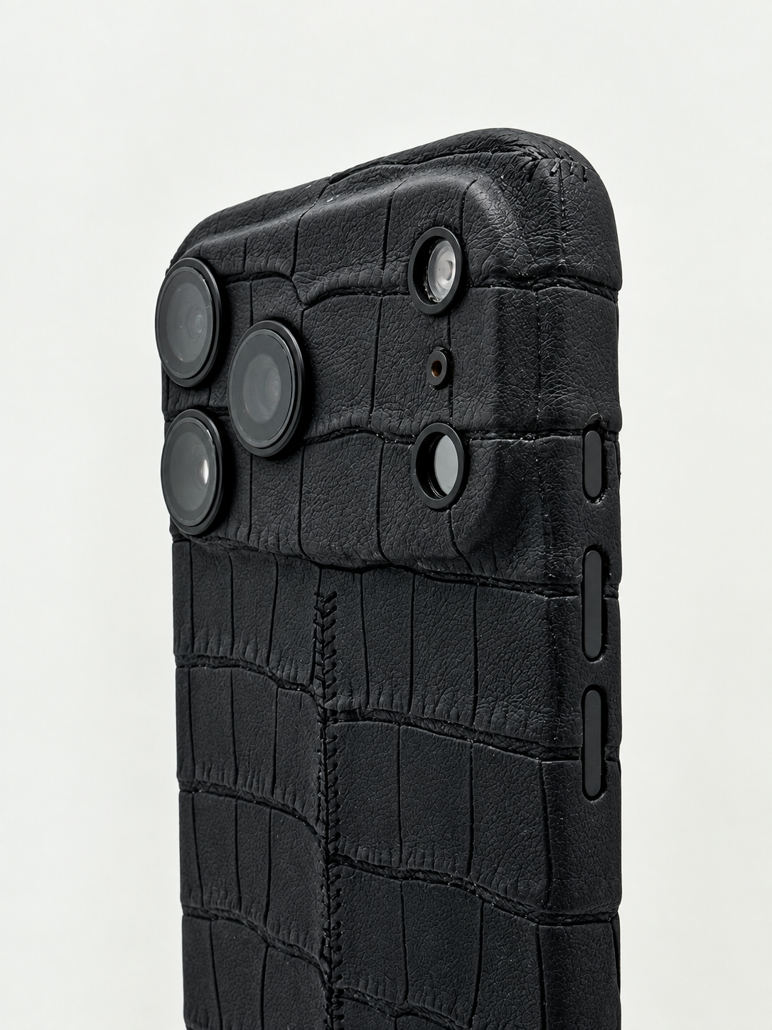 iPhone 18 Pro & Pro Max Alligator Graphite Leather