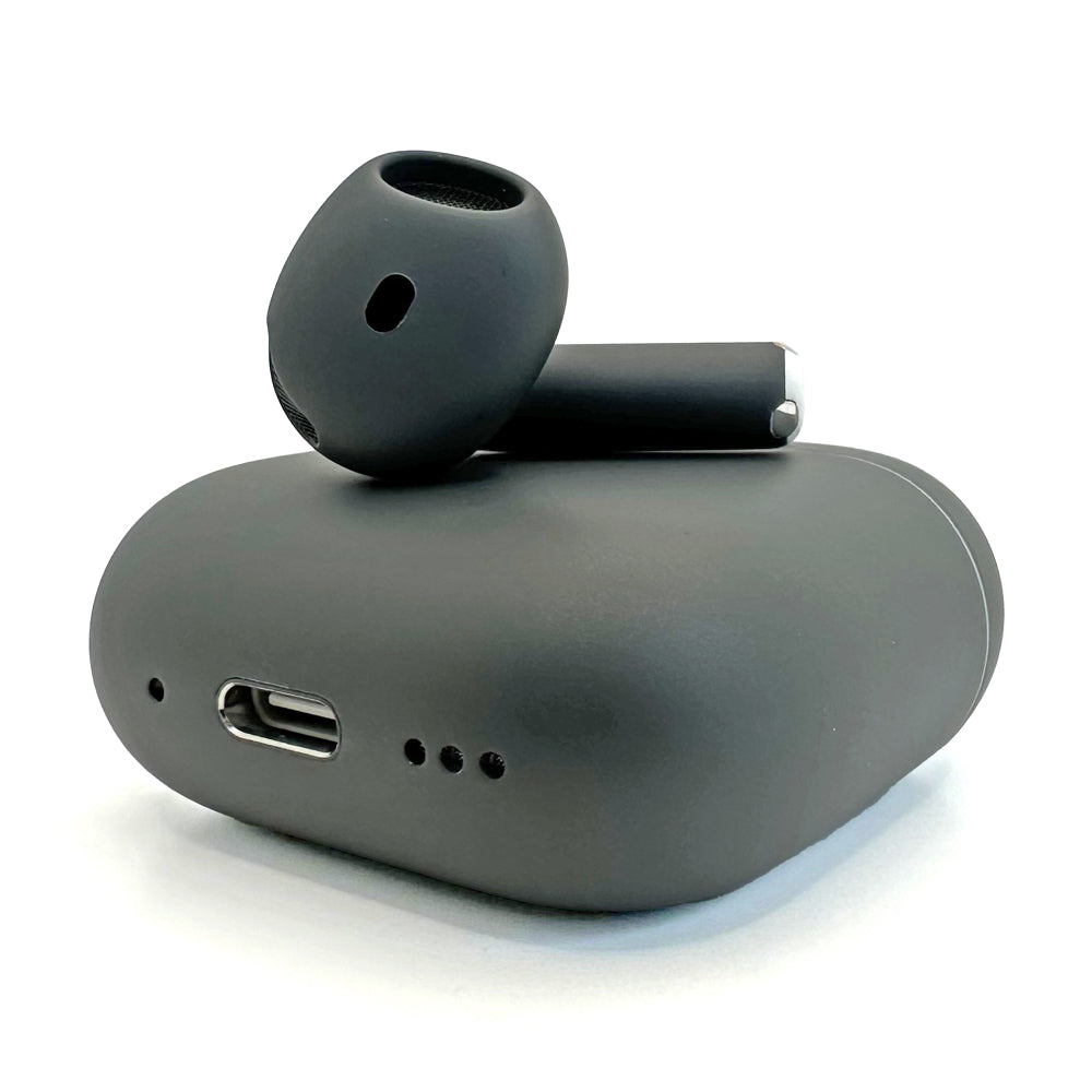 AirPods本体 シルバー・ブラック・マットブラック モルテンメタルヘッドフォンカバー | スタイリッシュなAirPods