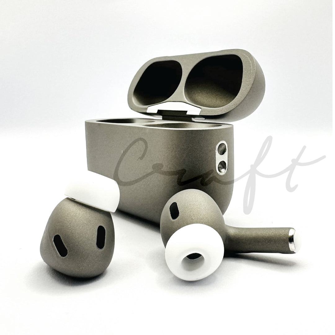 Apple AirPods Pro 3 Natural Titanium 15 Bold