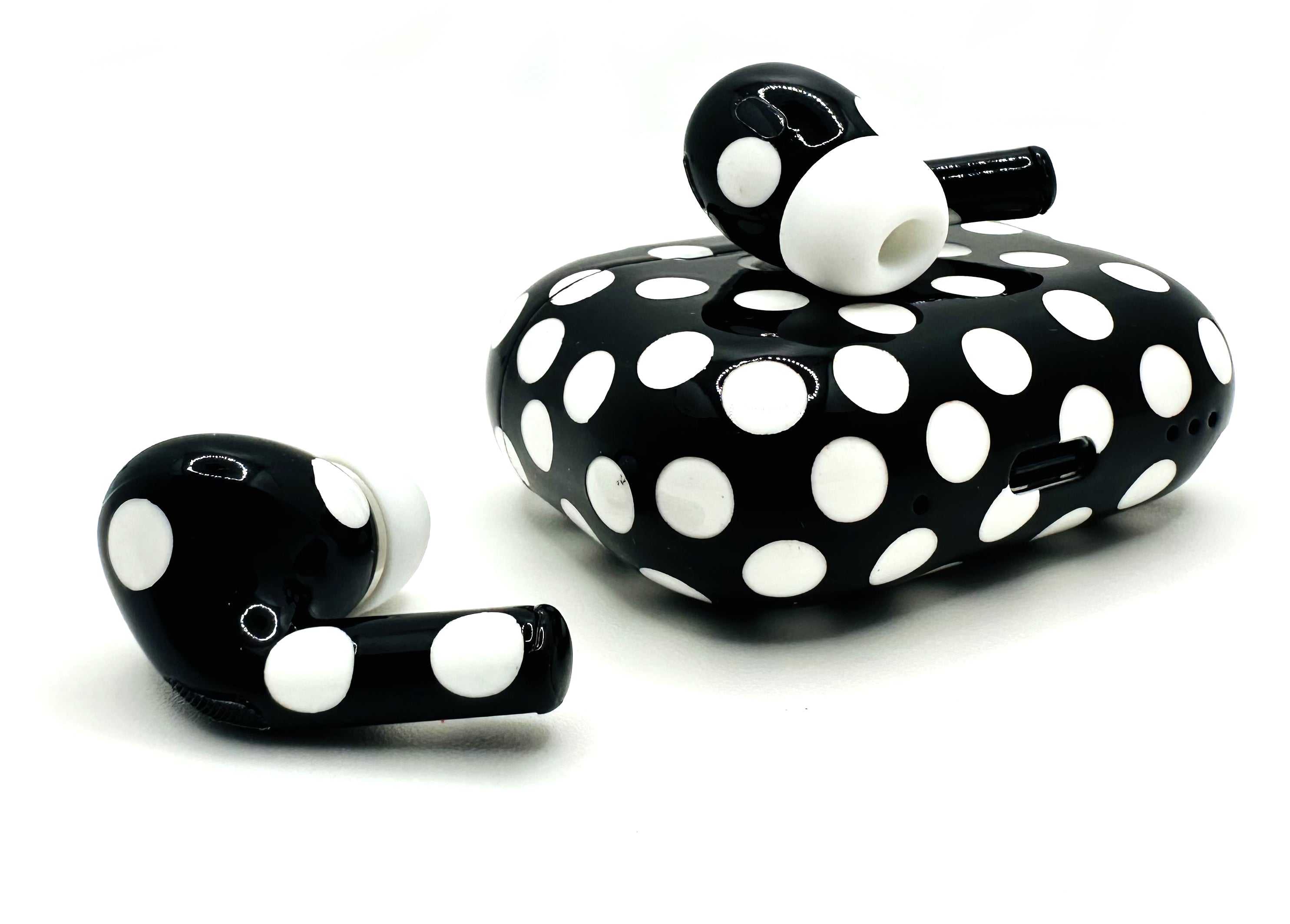 Apple AirPods Pro 3 Black Polka